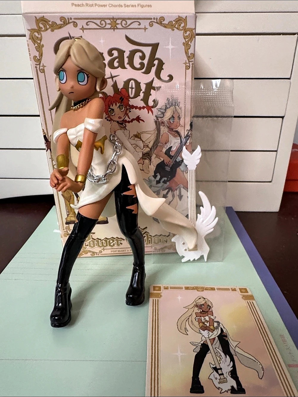 Pop Mart Peach Riot Power Chords Series: Poppy - The Poet Poppy The Poet-new